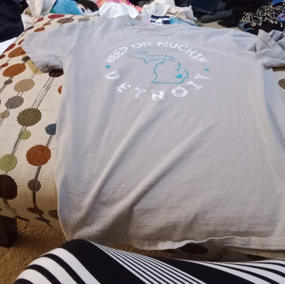 A MS t-shirt women